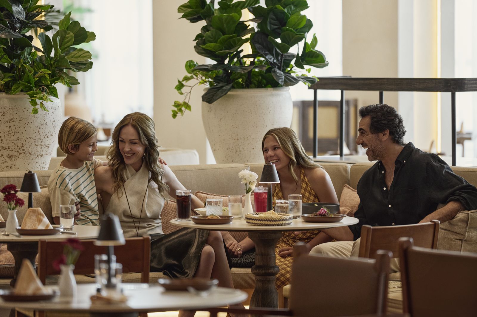 Familia en el restaurante Copal